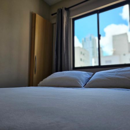 2 Quartos A 200Mts Praia Central, Garagem, Churrasqueira, Wi-Fi 90 Mbps, Pet Friendly Balneário Camboriú Eksteriør bilde