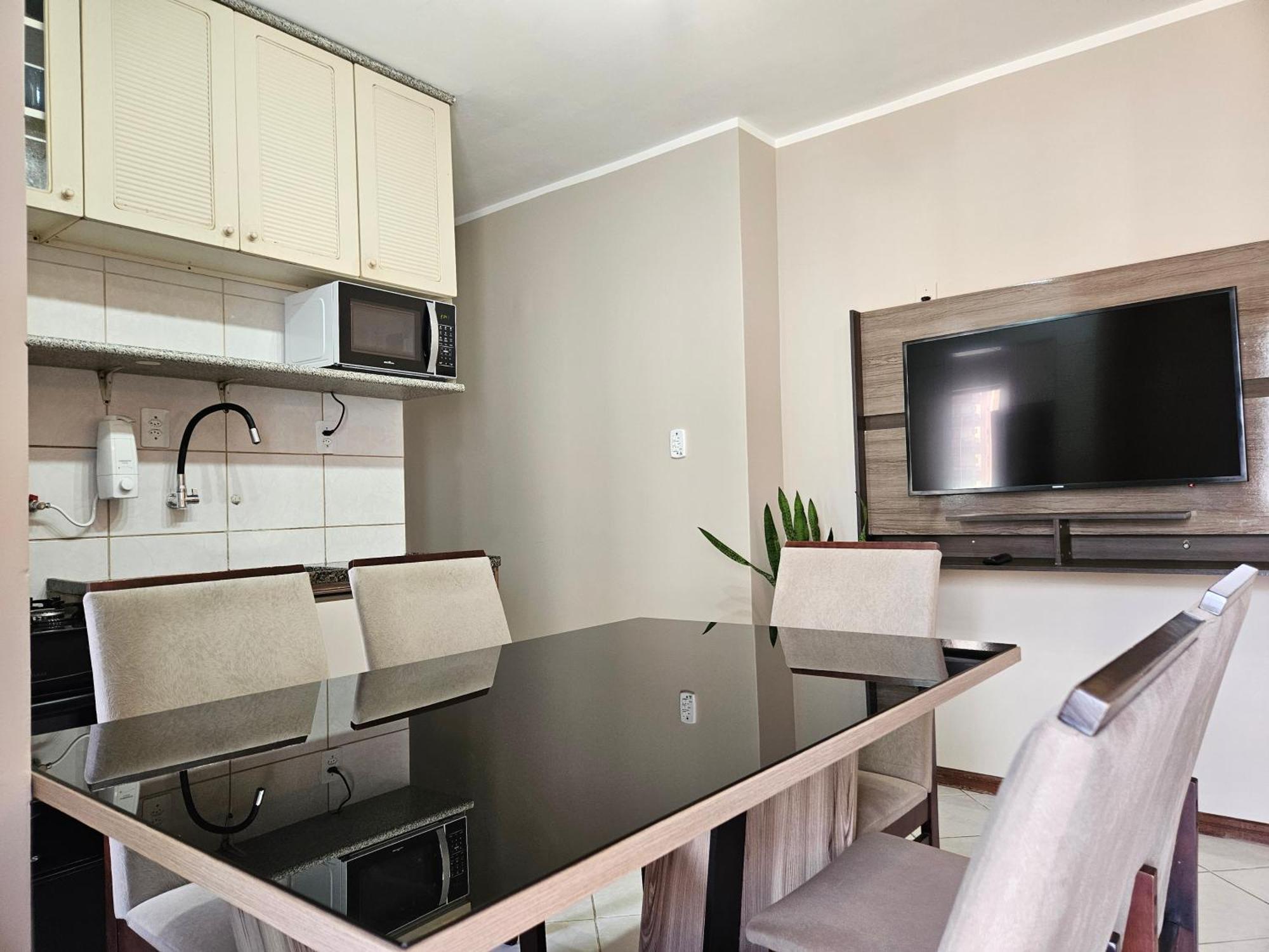 2 Quartos A 200Mts Praia Central, Garagem, Churrasqueira, Wi-Fi 90 Mbps, Pet Friendly Balneário Camboriú Eksteriør bilde