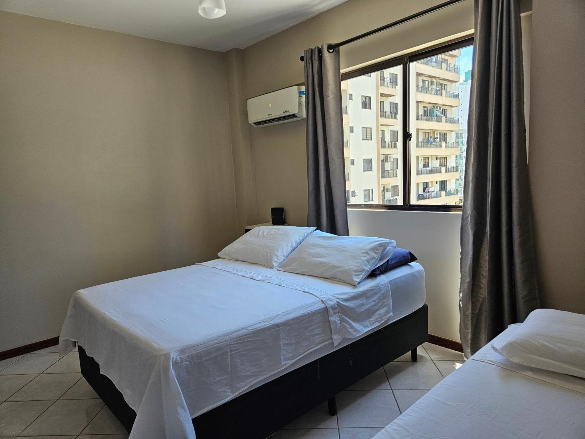 2 Quartos A 200Mts Praia Central, Garagem, Churrasqueira, Wi-Fi 90 Mbps, Pet Friendly Balneário Camboriú Eksteriør bilde